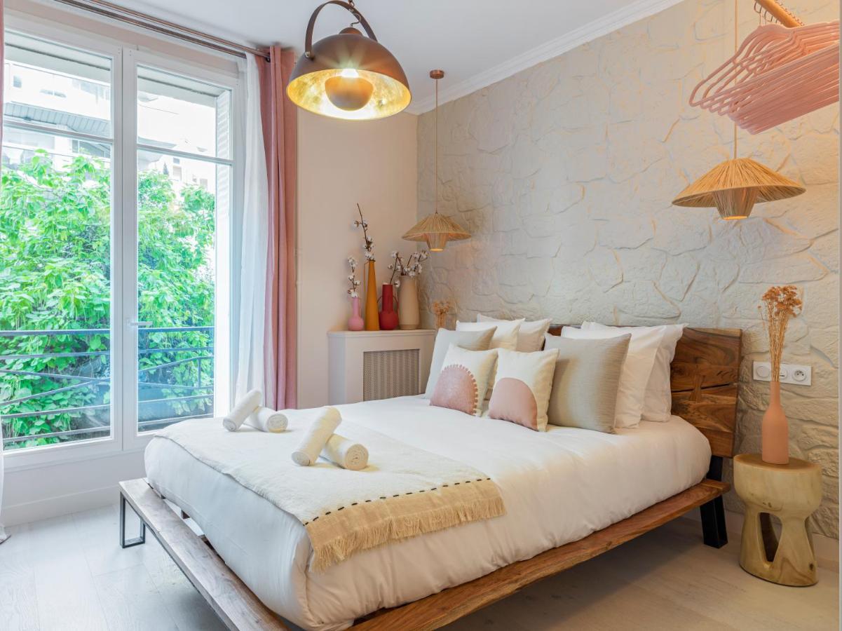 Pink & Wood Cocoon Parijs